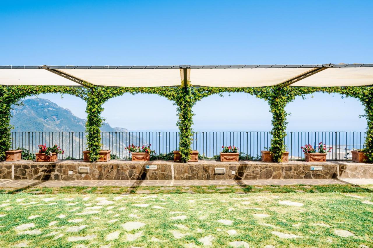 Appartamento Emma In Villa Laura Scala Exteriör bild